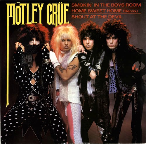 motley-crue-smokin
